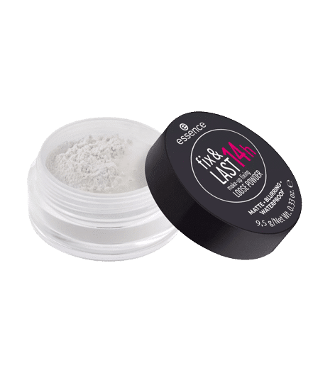 Un contenant ouvert d'Essence Cosmetics Fixation Poudre Libre Fix et LAST 14h Waterproof 9